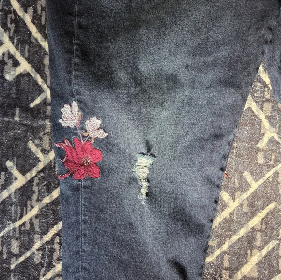 Venezia Plus Size Jeans By Lane Bryant - Picture 6 of 8